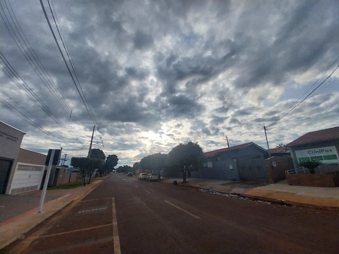 Instabilidade perde força e sol volta a aparecer entre nuvens nesta terça-feira em Maracaju