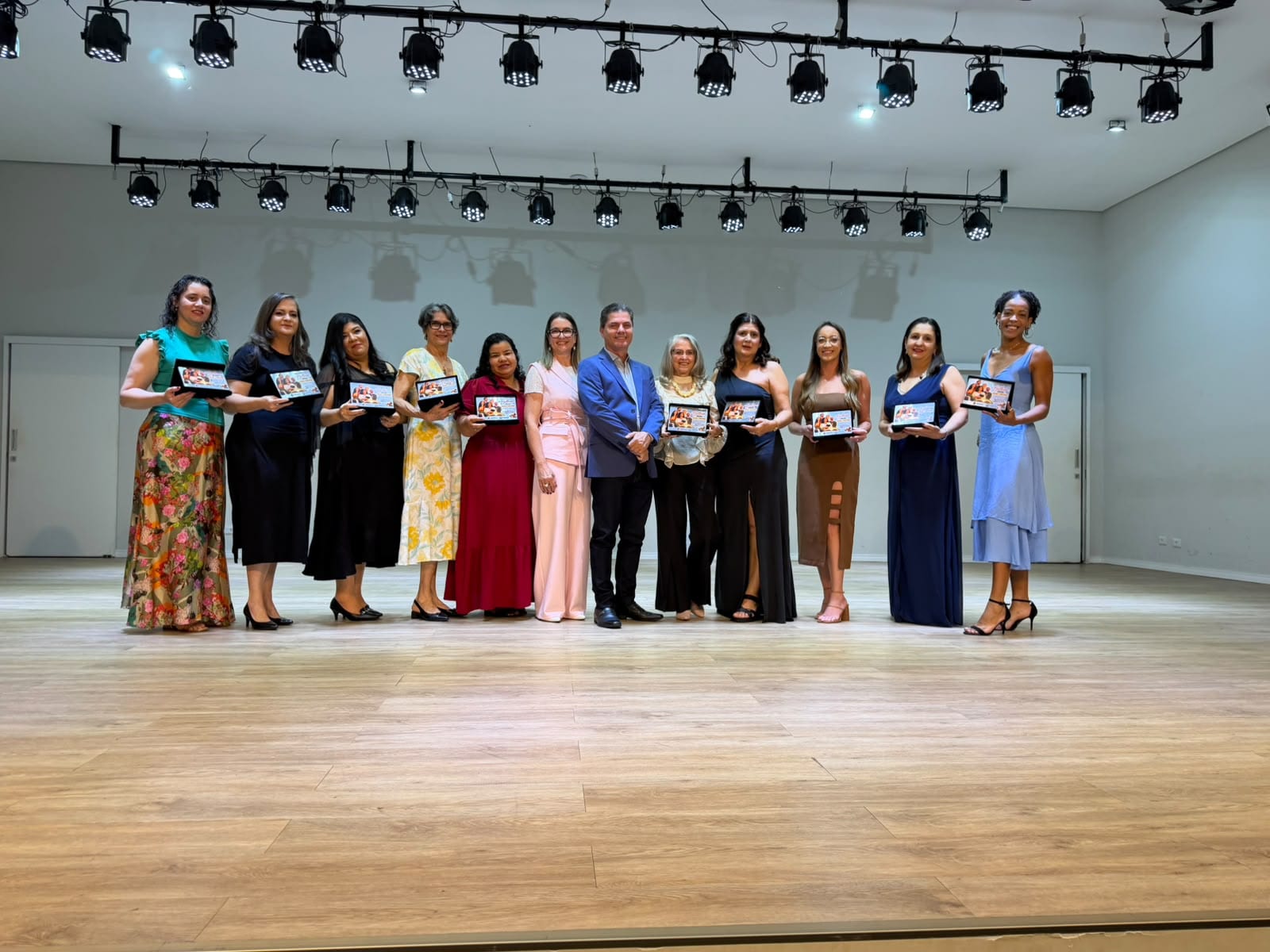 Prêmio Mestres que Brilham reconhece professores do 2º e 5º ano e valoriza a qualidade da educação em Maracaju.