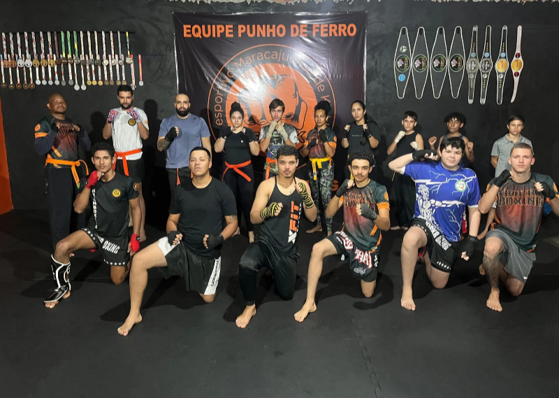 Atletas superam desafios para disputar Campeonato Brasileiro de  kickboxer