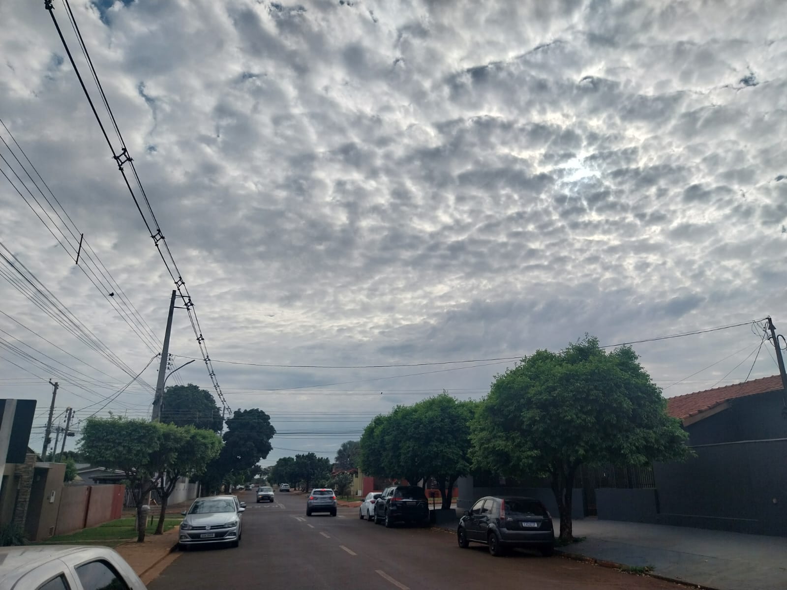 Previsão do Tempo: Terça-feira de sol entre nuvens traz pancadas de chuva isoladas a Maracaju