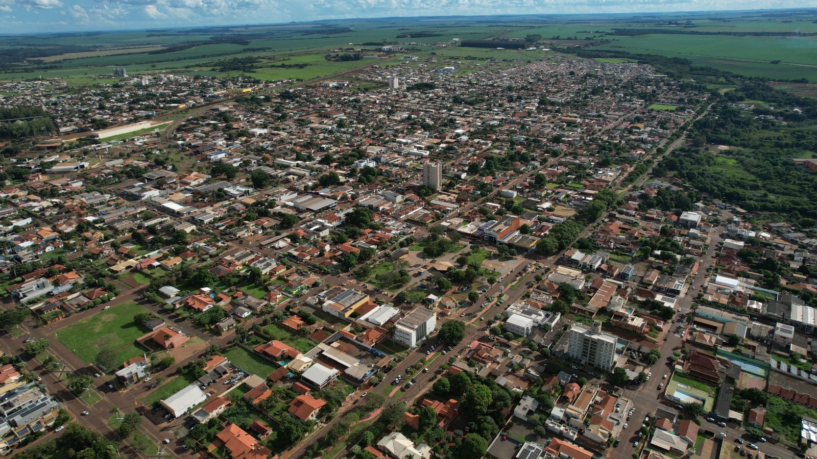 Maracaju celebra 102 anos com ampla programação de entregas, investimentos e grandes atrações para a população.