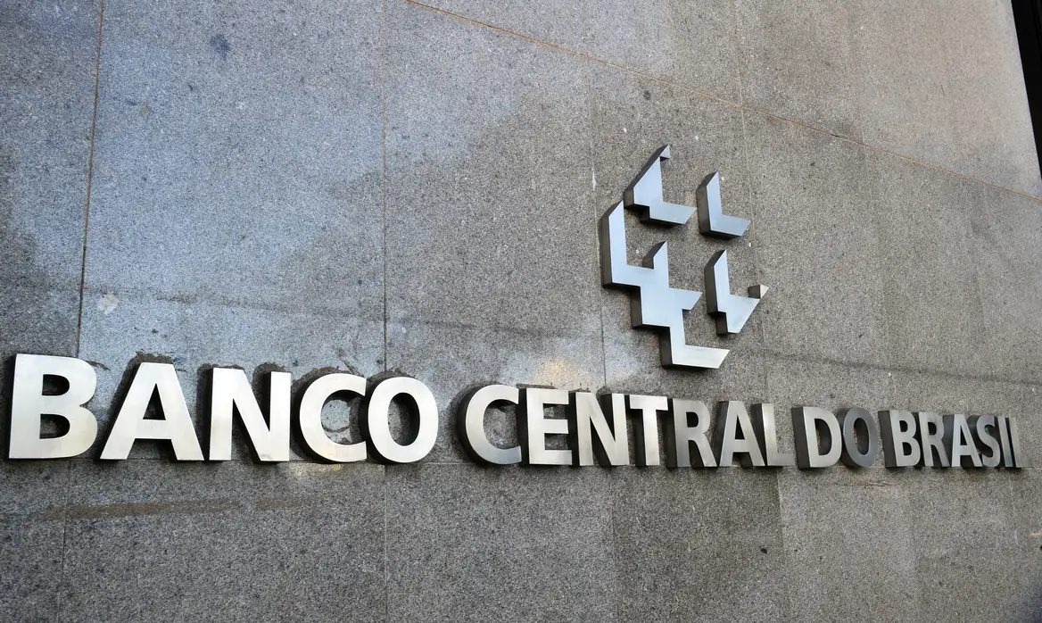 Mercado financeiro reduz projeção de inflação para 5,17% em 2025