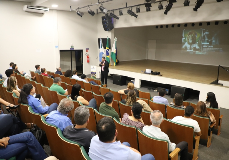 Prefeitura de Maracaju promove palestra sobre Reforma Tributária e fortalece orientação aos empreendedores.