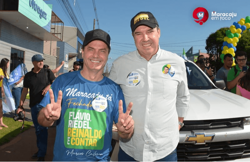 Governador Eduardo Riedel participa de adesivagem de Flávio Bolsonaro neste sábado em Maracaju