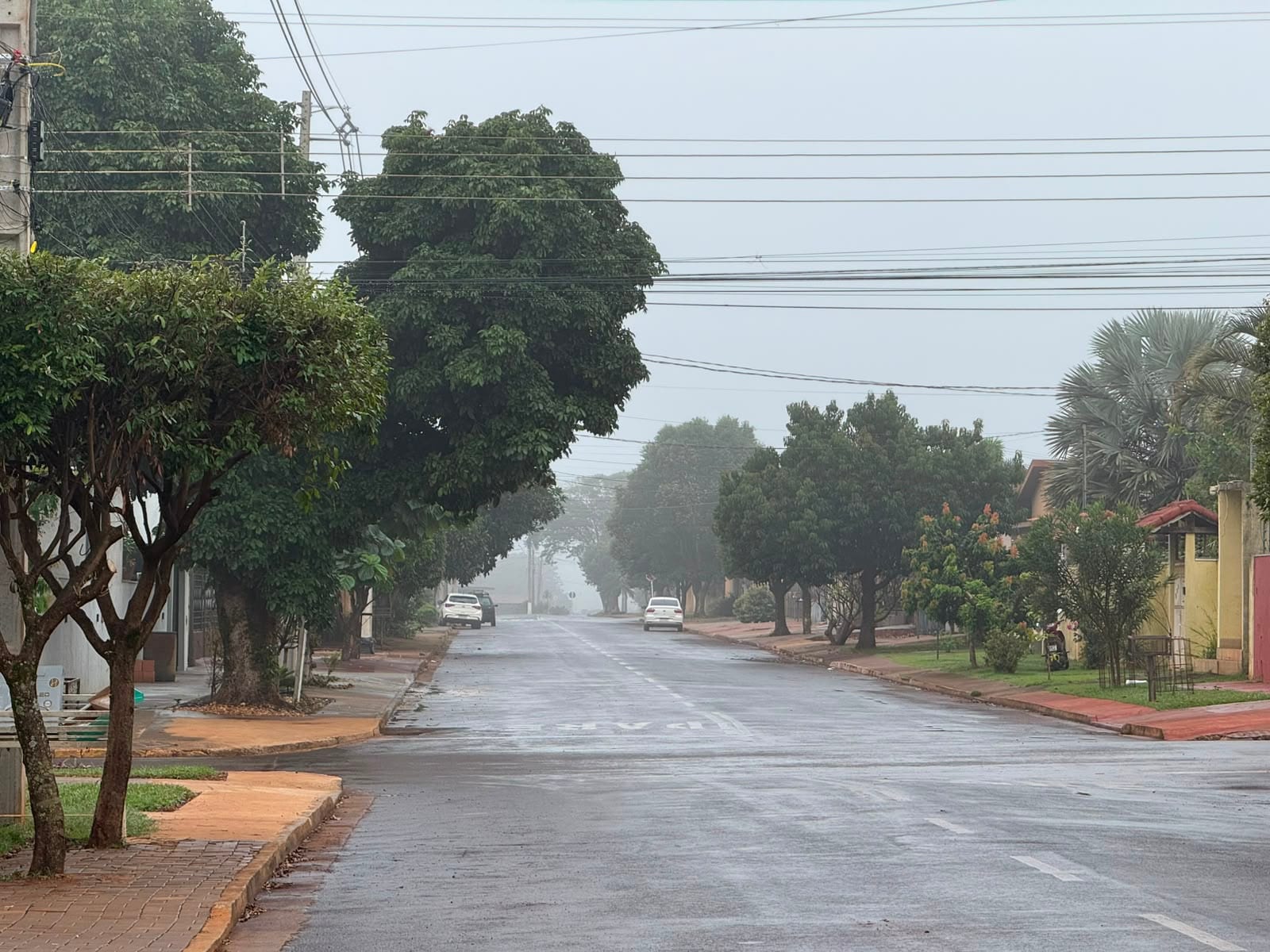 Sábado com alerta de granizo e mudança no tempo move moradores em Maracaju