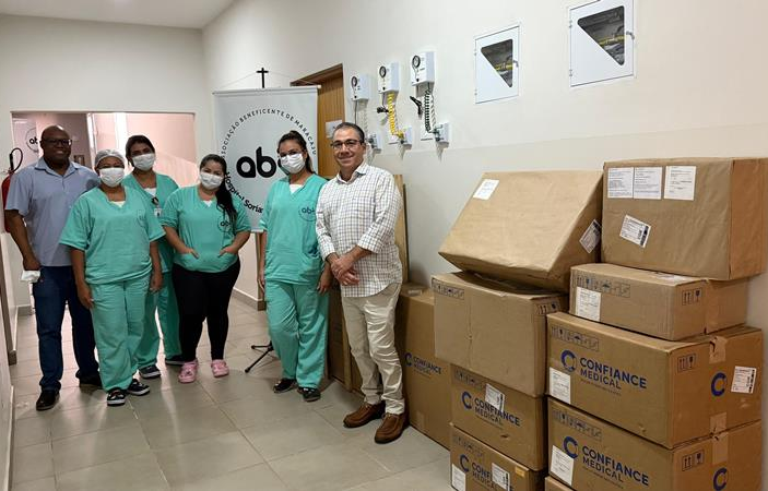 Com recursos do Deputado Federal Geraldo Resende, Hospital de Maracaju recebe moderno equipamento para cirurgias.