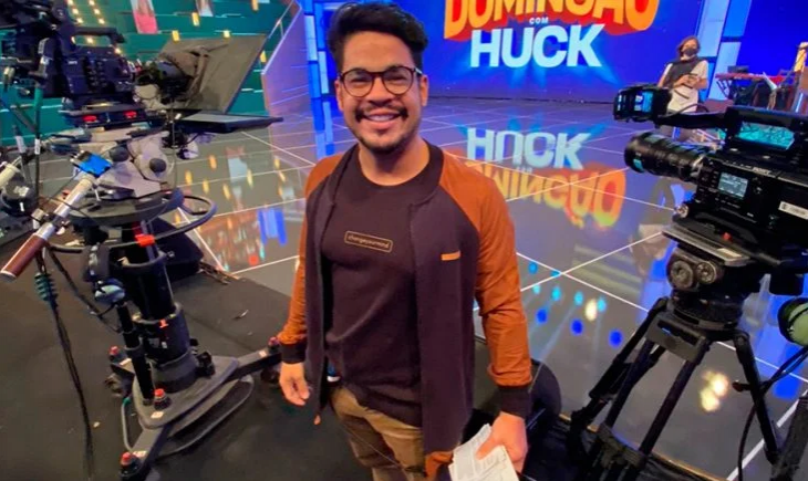 Domingão com Huck aposta em novos assistentes de palco com a cara do Brasil