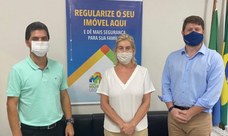 Prefeito Eleito Marcos Calderan se reúne com Diretora Presidente da AGEHAB Maria do Carmo.