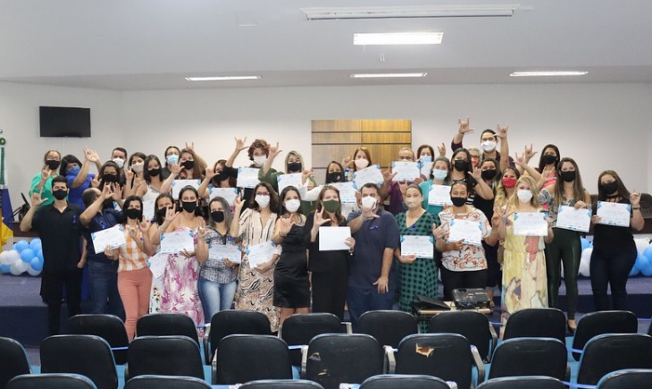 Segunda Turma de Libras é concluída e recebe certificação do Instituto Pequeno Cidadão.