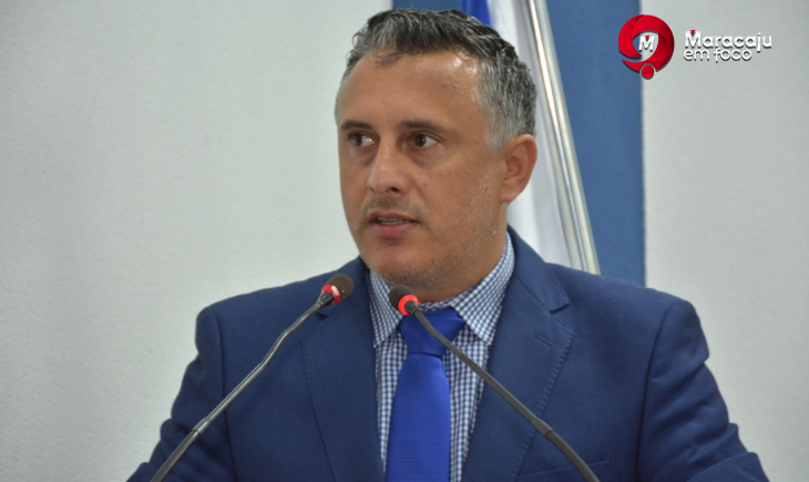 Vereador Rener Barbosa pede implantação de nova sinalização horizontal e vertical nos Bairros Olídia Rocha e Fortaleza