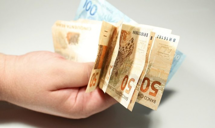 Salários dos mais de 79 mil servidores estaduais será depositado nesta sexta-feira