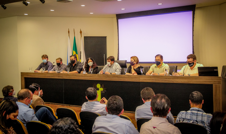 Em reunião estratégica, Assomasul debate retorno do ensino presencial