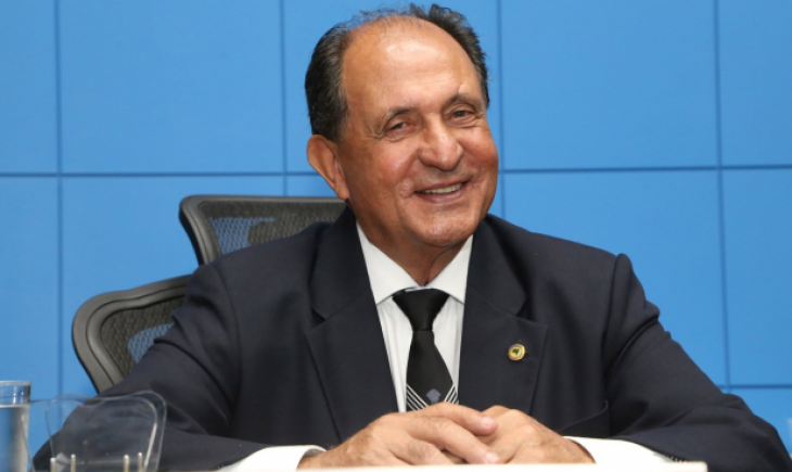 Deputado Zé Teixeira reivindica atendimento para serviço de habitação em Ipezal
