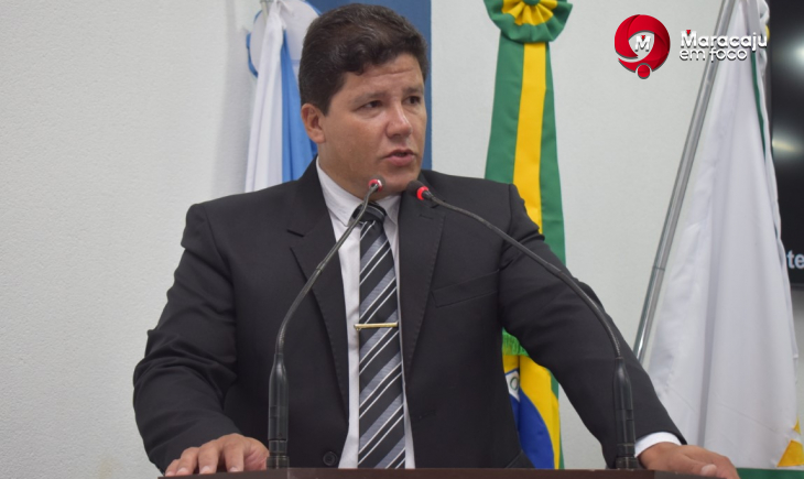 Vereador Luciano França cobra melhorias no Transporte Escolar.