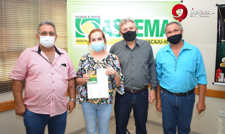 Ganhadora do prêmio máximo da ASSEMA, Marlene Roos doará prêmio de 10 mil reais para projeto social e família concluir construção de residência. Saiba mais.
