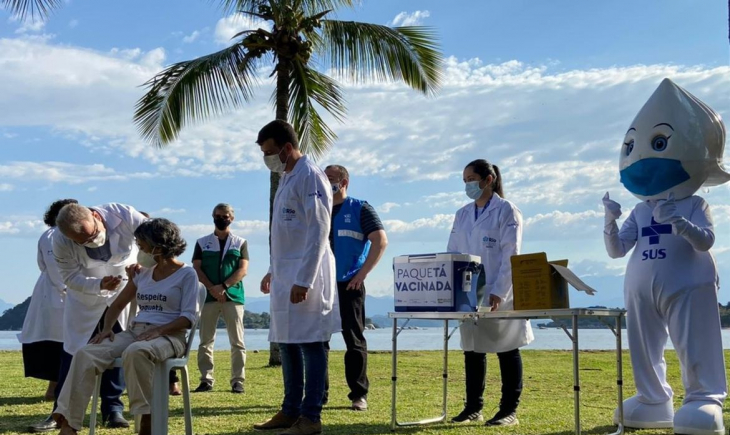 Covid-19: Brasil registra 11.716 novos casos e 318 mortes