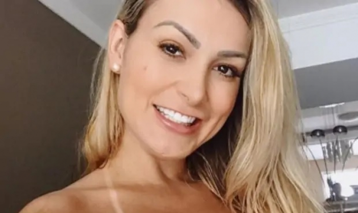 Andressa Urach implora para entrar no BBB 2022: “O que doei à Universal faz falta”