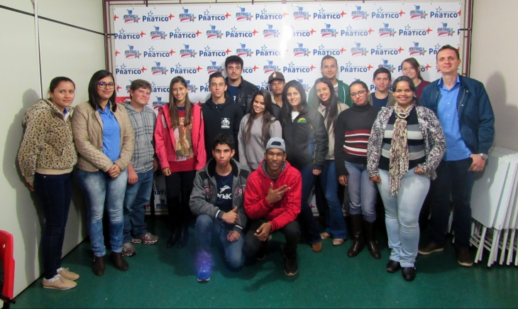 Supermercados Estrela recebe visita técnica dos Jovens Aprendizes do SENAC