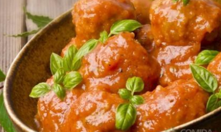 Receita de Almôndega recheada com queijo