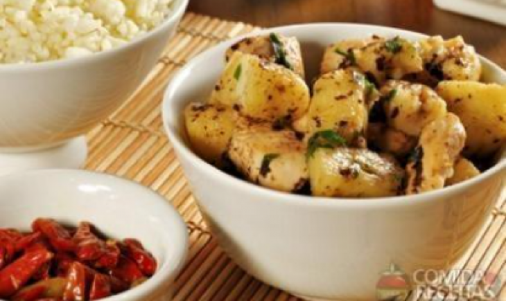 Receita de Filé de frango com coco e abacaxi