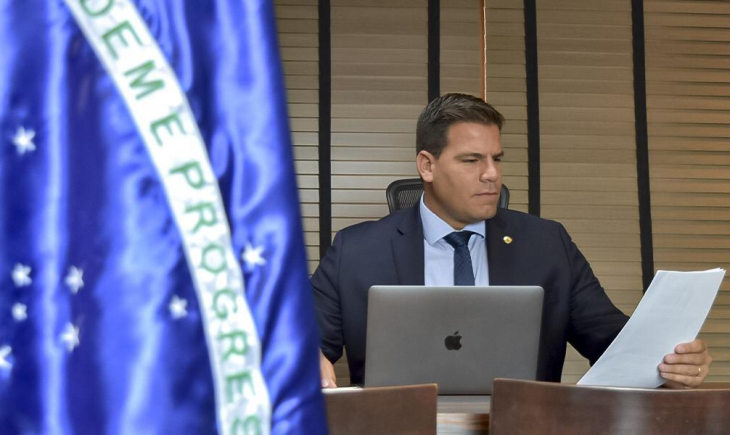 Capitão Contar apresenta um Projeto de Lei  para que beneficiados com gratuidade possam reservar e emitir passagens também pela internet