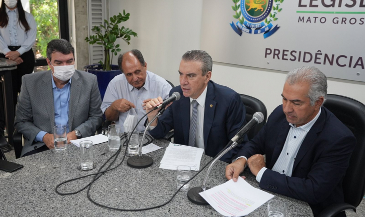Paulo Corrêa comemora conta de luz zerada e anistia de débitos do IPVA
