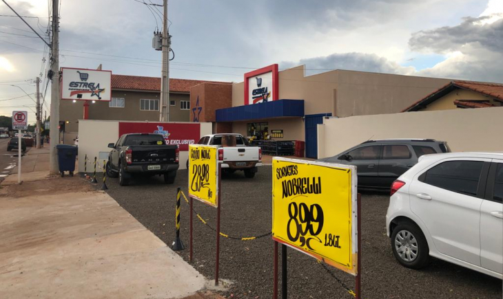Com estacionamento ampliado, Supermercado Estrela do BNH traz mais comodidade aos clientes. Confira.