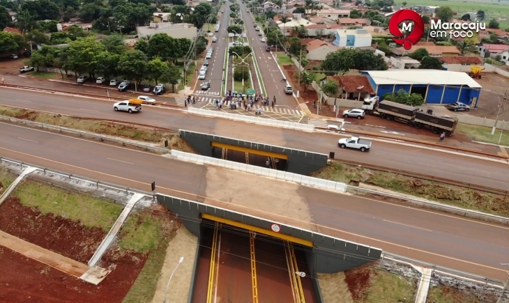 Prefeito Maurílio Azambuja e autoridades inauguram viaduto da BR 267. Saiba mais.