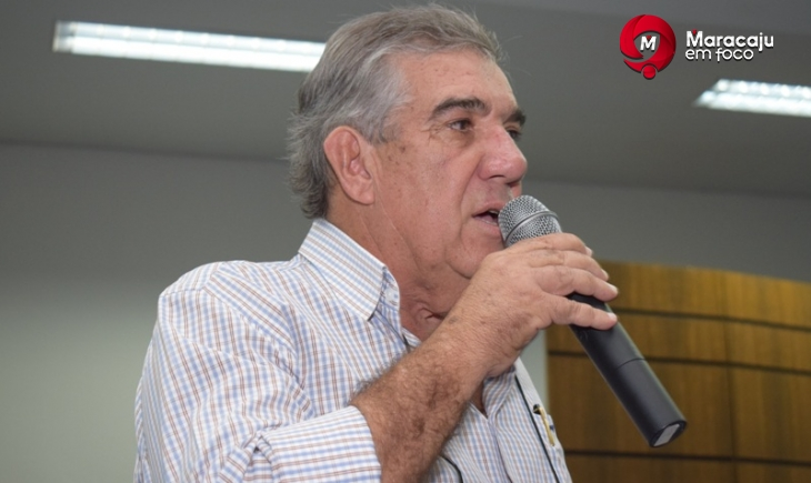 Ex-prefeito de Maracaju se apresenta à polícia e está preso em delegacia.