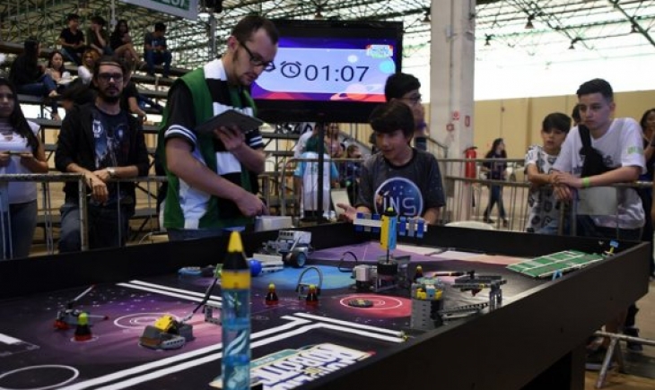 Escolas do Sesi da Capital e Maracaju levam torneio de robótica ao Shopping Norte Sul Plaza