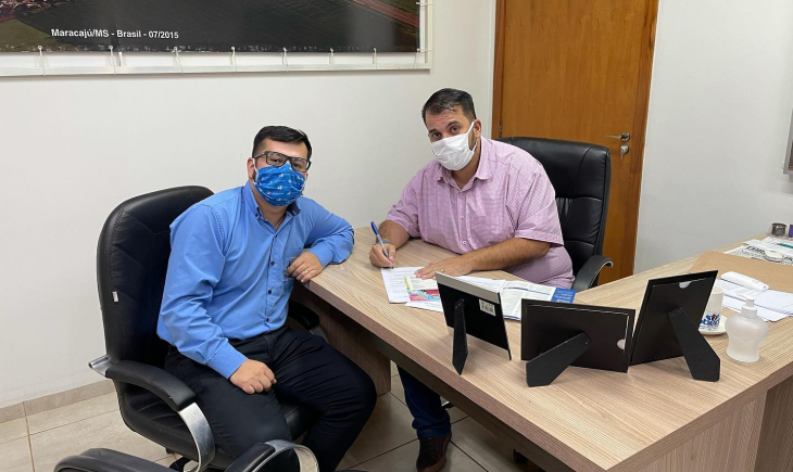 Qualifica Cursos & Treinamentos firma convênio com a Câmara Municipal para cursos para servidores.