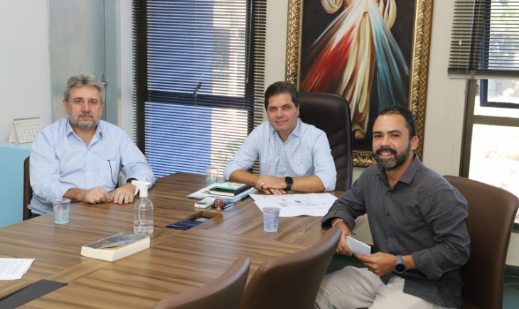 Focando na reciclagem e preservação ambiental, Prefeitura de Maracaju reúne-se com “Recicleiros Cidades”