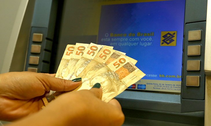Estado paga salário dos servidores nesta semana e injeta R$ 395 milhões na economia
