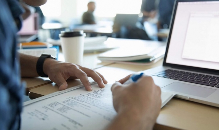 Cursos a distância estão disponíveis para trabalhadores da assistência social também em janeiro