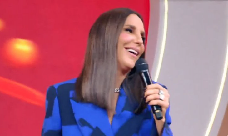 Ivete Sangalo se emociona, solta palavrão e causa gargalhadas na estreia do Pipoca da Ivete