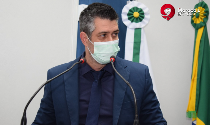 Vereador Gustavo parabeniza Coordenadora de Imunização pelo excelente trabalho na organização e execução do processo de vacinação contra a COVID-19 em Maracaju.