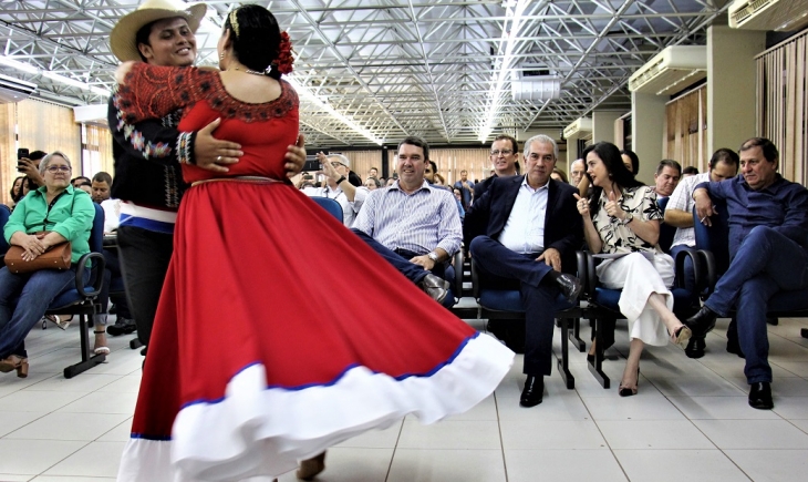 Reinaldo Azambuja libera R$ 6 milhões do FIC para projetos de arte e cultura em 2020