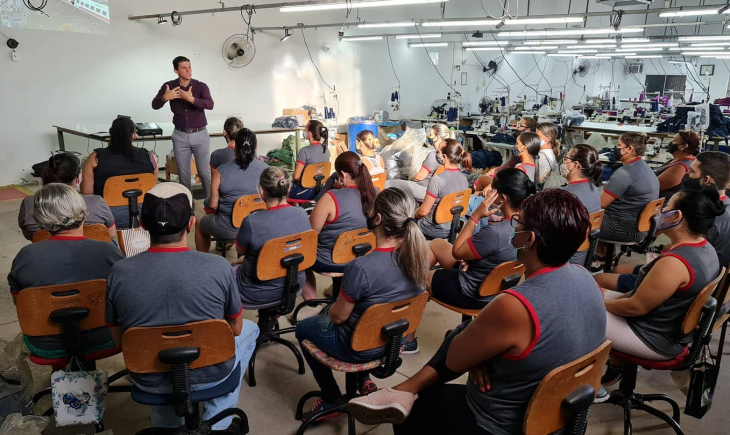 Com palestras focadas em resultados, Roberto Tostes leva conhecimento e motivação para colaboradores, levando empresários de diversas organizações ao foco de investir nas pessoas.