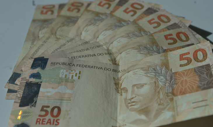 Índice de clima econômico no Brasil cai para 60,9 pontos negativos