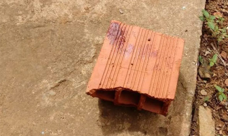 Após ingerir bebida alcoólica, mulher agride homem com espeto e tijolo em Maracaju. Saiba mais.