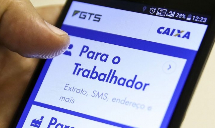 Saques de até R$ 500 do FGTS começam na sexta; confira quando irá receber