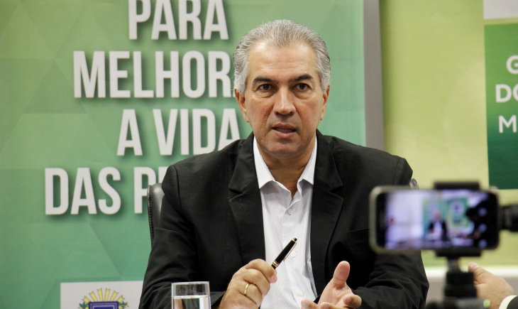 Reinaldo Azambuja sanciona Semana do Economista e Dia de Conscientização da Fibromialgia